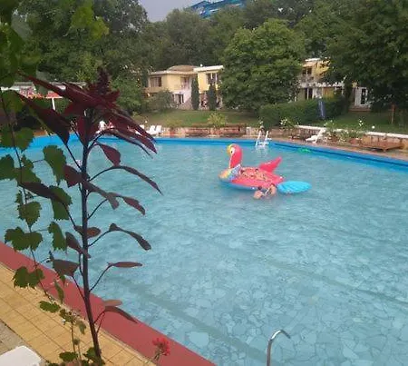 Apartment парк-хотел рива *