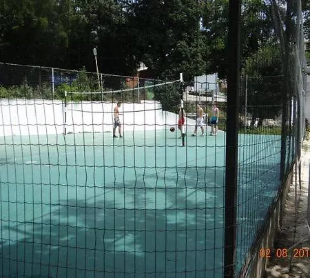 Lägenhet парк-хотел рива *